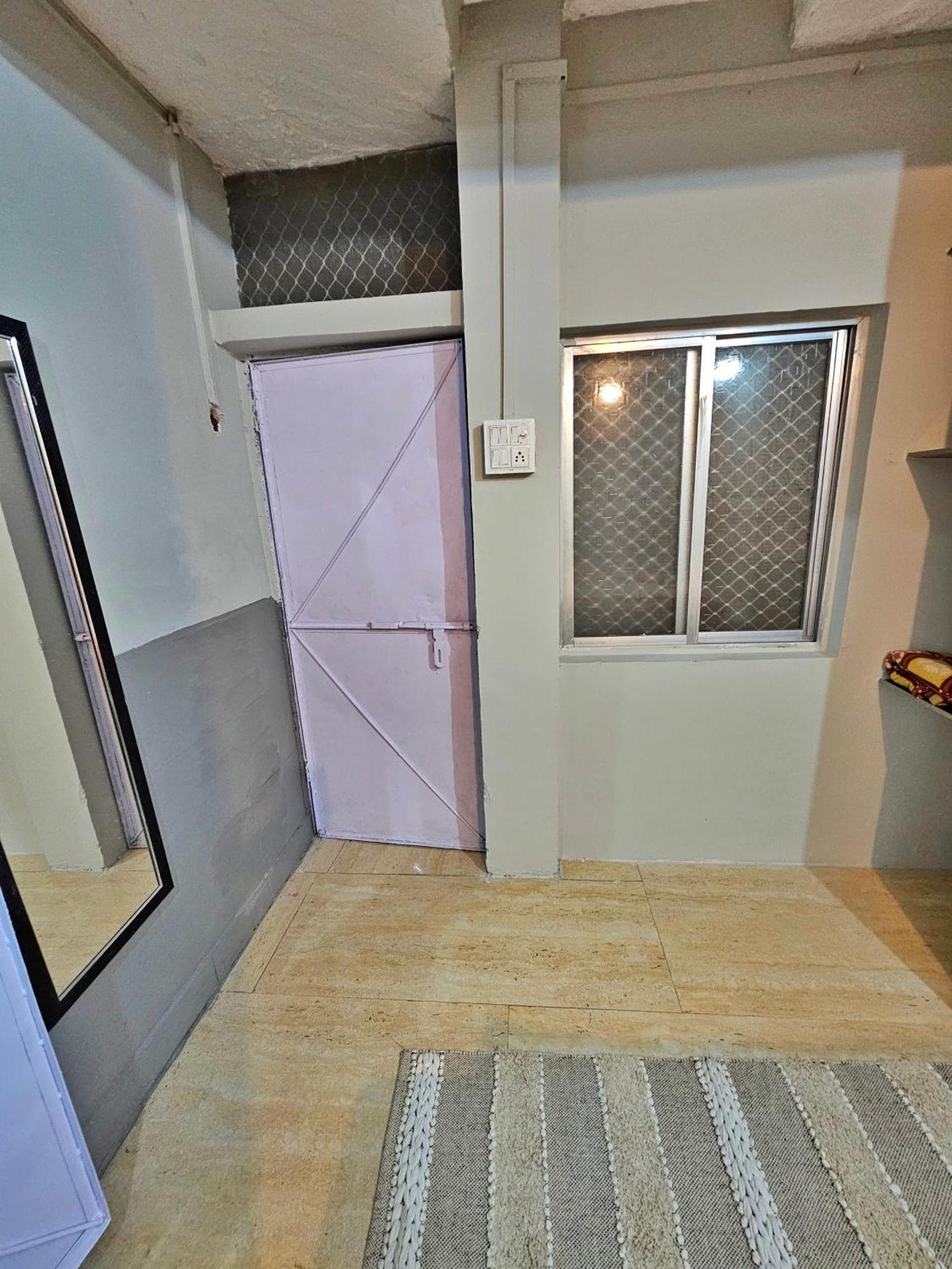 Varah Square Guest House Puskár Szoba fotó
