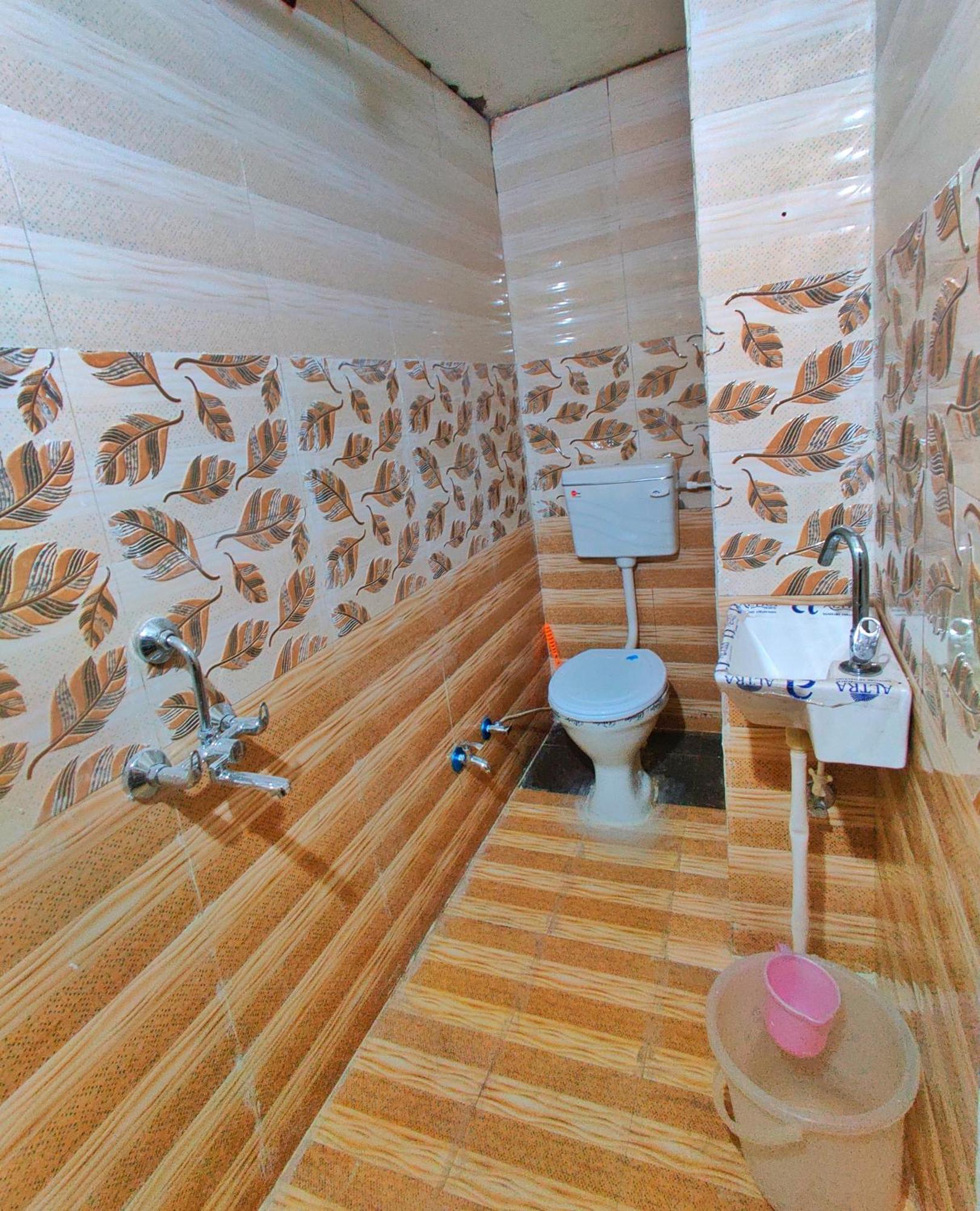 Varah Square Guest House Puskár Szoba fotó